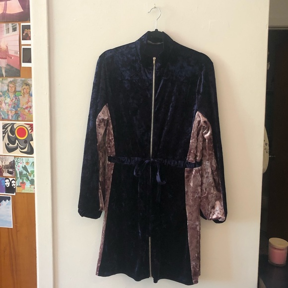 ๐ช Pink&Blue velvet ASOS dress with front zipper - Picture 1 of 4